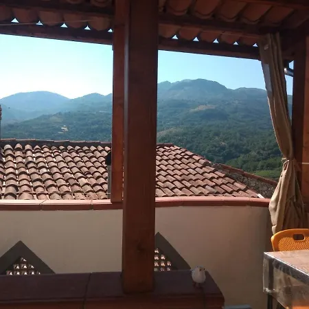 Casa- Giro' - C2a6peu3ow בית נופש *