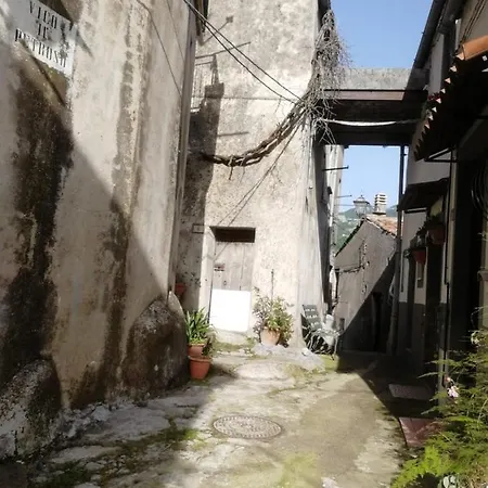 Casa- Giro' - C2a6peu3ow בית נופש *