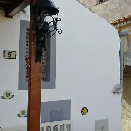 Casa- Giro' - C2a6peu3ow Aieta