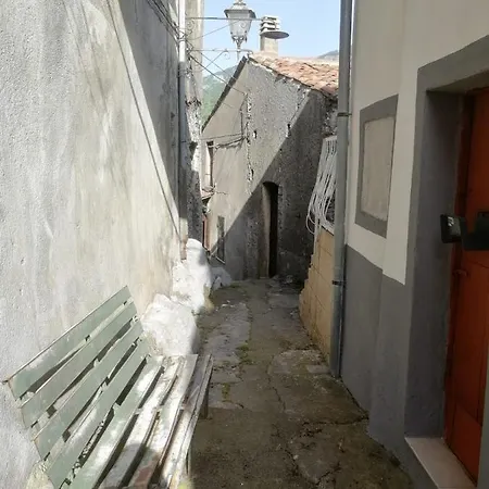 Dom wakacyjny Casa- Giro' - C2a6peu3ow