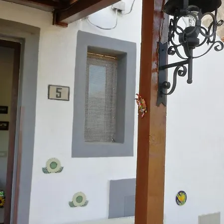 Dom wakacyjny Casa- Giro' - C2a6peu3ow *